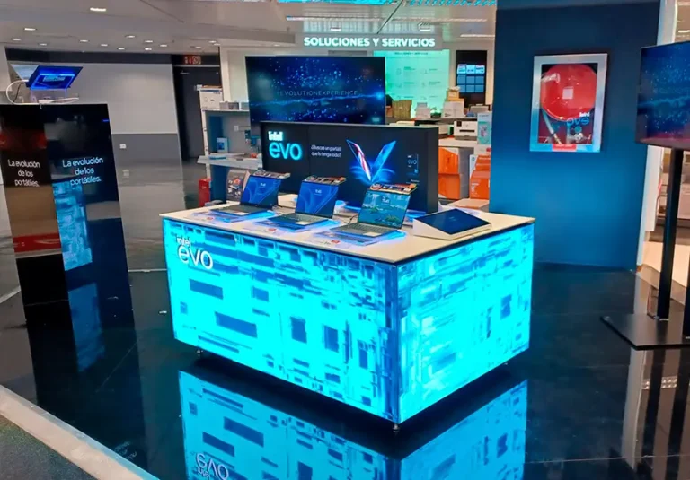 Installation of a technology corner in a store