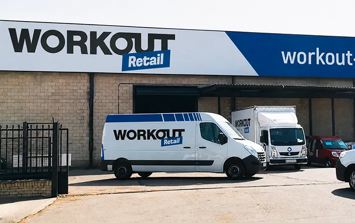 Centro logístico y furgonetas de Workout Retail